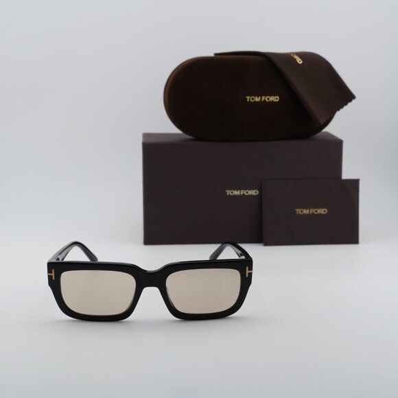 Tom Ford Ezra FT1075 01E Rectangle Sunglasses – Black/Brown Photochromic main image 7